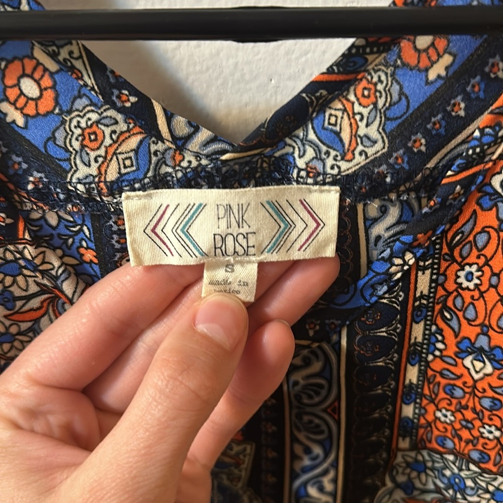 Patterned Tank Top - Picture 3 of 3